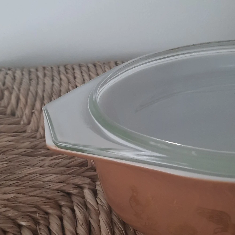 Pyrex casserole dish